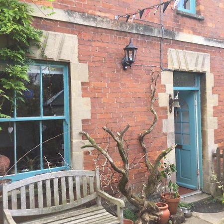 Bed and Breakfast Moon In The Apple Tree Glastonbury Esterno foto