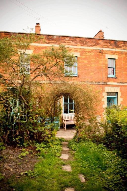 Bed and Breakfast Moon In The Apple Tree Glastonbury Esterno foto